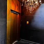 Отель The Lara